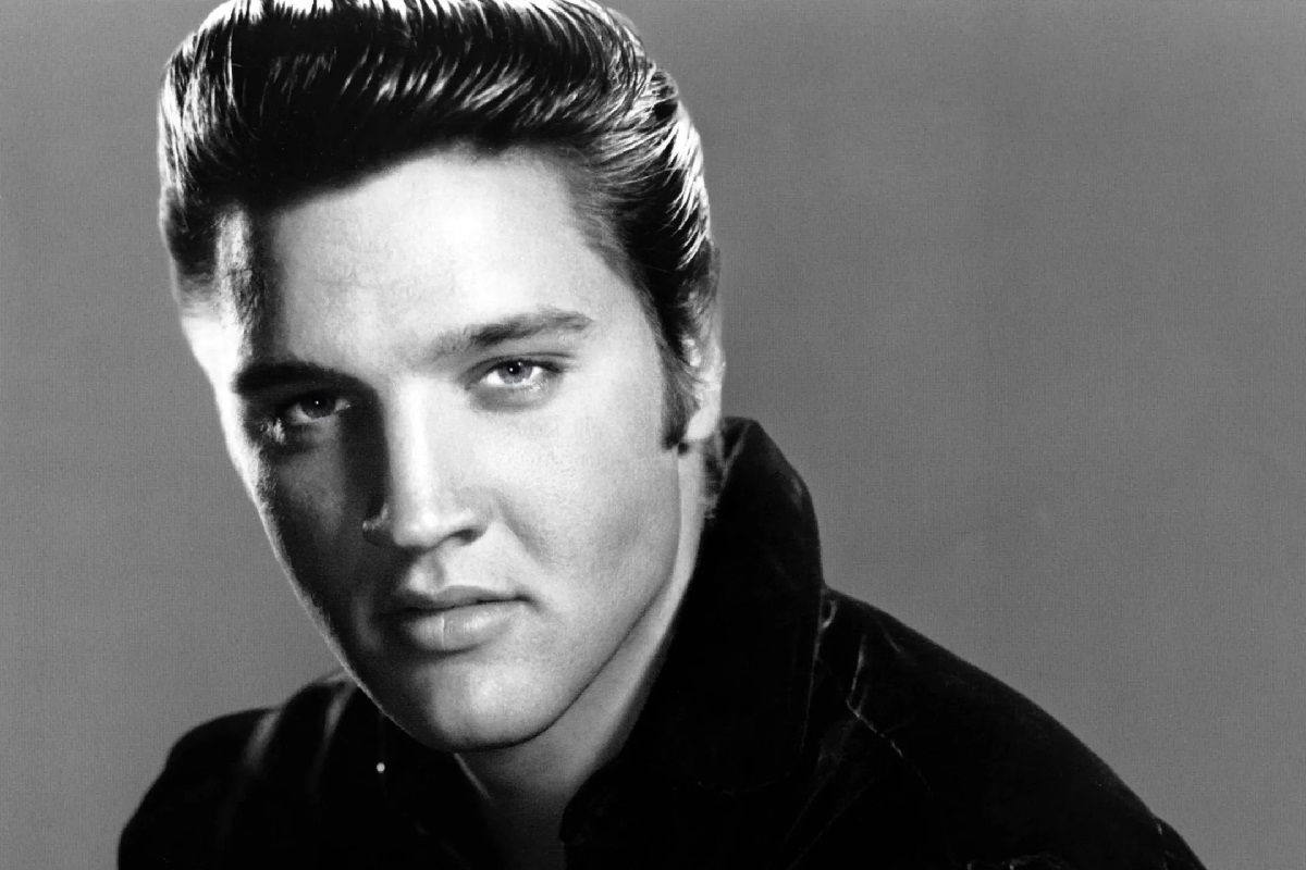 Elvis Aaron Presley (8. 1. 1935 – 16. 8. 1977): „Králem“ navzdory chudému původu