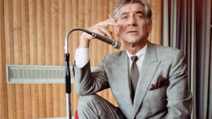 Leonard Bernstein (25.8.1918 - 14.10.1990): skladatel, který se pro hudební kariéru rozhodl ve svých deseti letech.