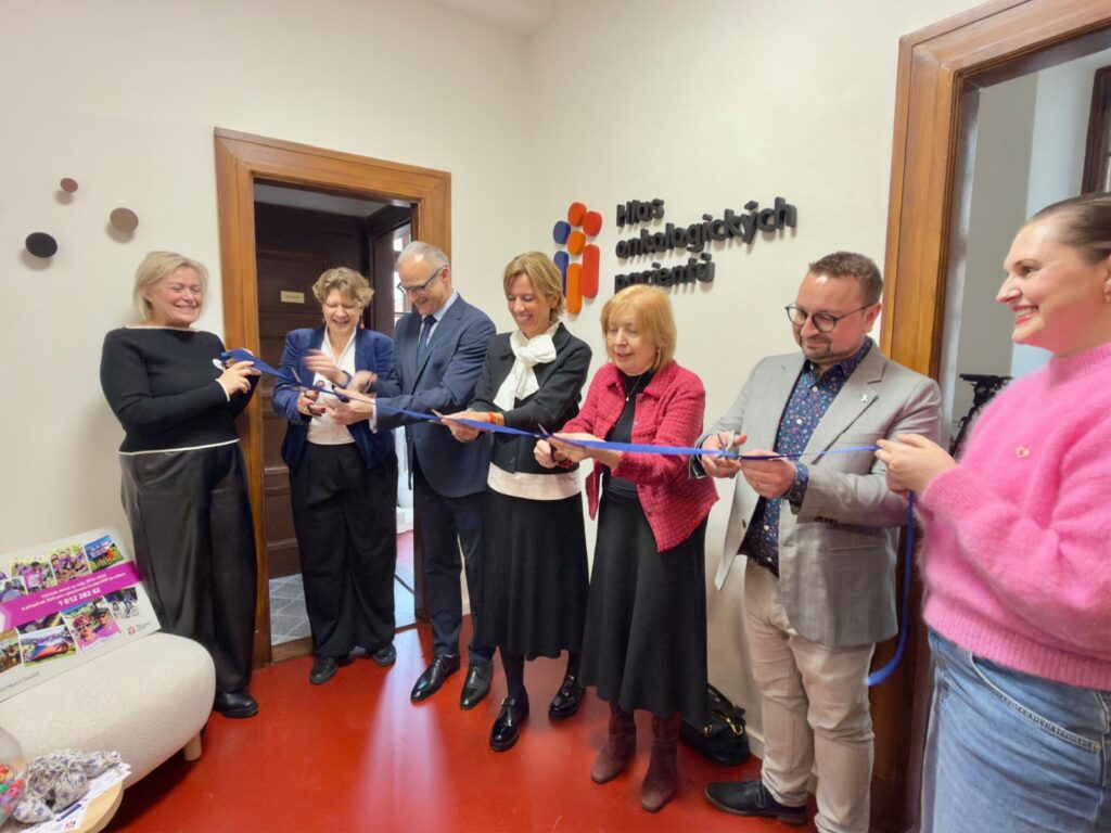 Hlas onkologických pacientů otevírá Centrum HOP
