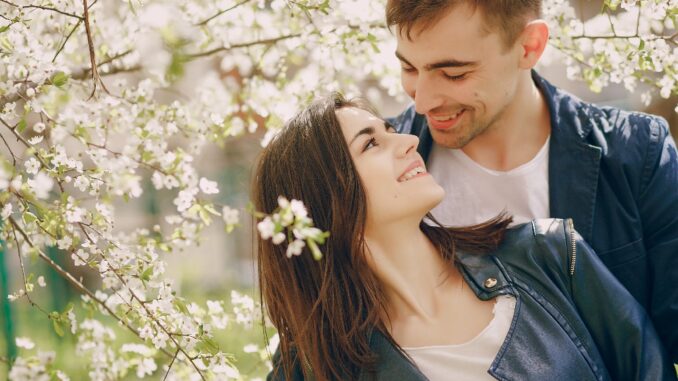 Věda ví, proč je jaro přírodním afrodiziakem